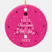 Eerste Kerstmis Passen getrouwd Jaar Roze Keramisch Ornament (Achterkant)