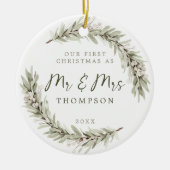 Eerste Kerstmis Passen getrouwd Sage Groen Keramisch Ornament (Voorkant)