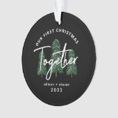 Eerste Kerstmis Samen 2023 Evergreen Koppels Ornament (voorkant)