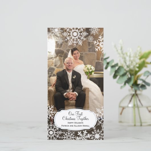 Eerste Kerstmis samen - Elegant Snowflake Feestdagenkaart (Staand voorkant)