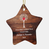 Eerste Kerstmis samen liefdeshout Keramisch Ornament (Links)