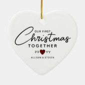 Eerste Kerstmis samen Modern Gepersonaliseerd hart Keramisch Ornament (Achterkant)