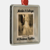 Eerste Kerstmis: Sepia Bride en Groom Metalen Ornament (Rechts)