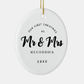 Eerste Kerstmis trouwde Mr en Mrs Script Name Keramisch Ornament (Rechts)