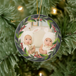 Eerste kerstmis tweeling waterverf krans foto grij keramisch ornament