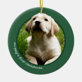 Eerste Kerstmis van Puppy (labrador Retriever) Keramisch Ornament (Voorkant)