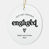 Eerste Kerstmis verloofd zwart-wit met hart Keramisch Ornament (Links)