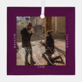 Eerste Kerstmis verloofde foto pruim Glas Ornament (Achterkant)