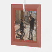 Eerste Kerstmis Verloofde Foto Terracotta Glas Ornament (Voorkant links)