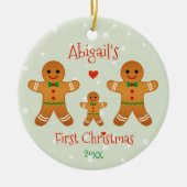 Eerste Kerstmis voor baby - Gingerbrood Mannen Keramisch Ornament (Voorkant)