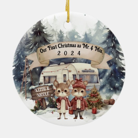 Eerste Kerstpaar RV Camping Pas getrouwd Keramisch Ornament (Achterkant)