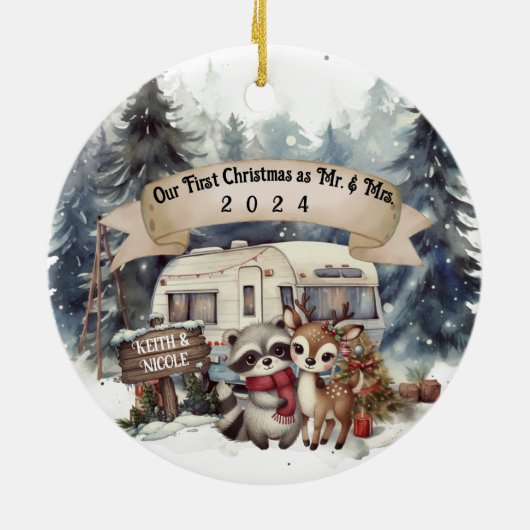 Eerste Kerstpaar RV Camping Pas getrouwd Keramisch Ornament (Achterkant)