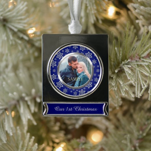 Eerste kerstsnowflake op blauw verzilverd banner ornament (Boom)