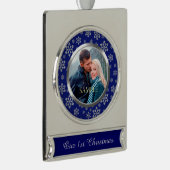 Eerste kerstsnowflake op blauw verzilverd banner ornament (Rechts)