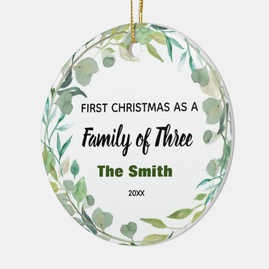 Eerste Kerstwinter als familie van drie Keramisch Ornament (Links)