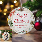 Eerste kerstwinter Floral Wreatfoto op Ivory Keramisch Ornament