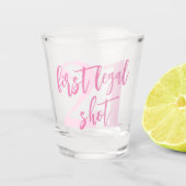 Eerste legale opname Modern Pink 21ste verjaardag Shot Glas (Voorkant)