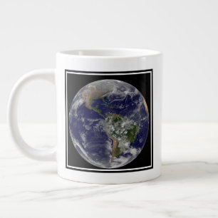 Eerste lentedag op het noordelijk halfrond. grote koffiekop