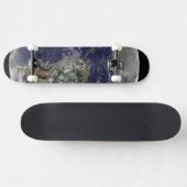 Eerste lentedag op het noordelijk halfrond. persoonlijk skateboard (Horizontaal)