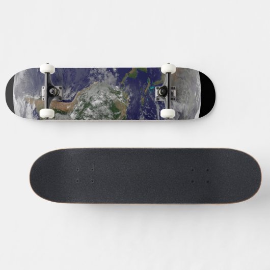 Eerste lentedag op het noordelijk halfrond. persoonlijk skateboard (Horizontaal)