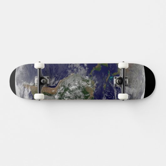 Eerste lentedag op het noordelijk halfrond. persoonlijk skateboard (Horizontaal)