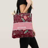 Eerste maroon Red Green Flowers Monogram Tote Bag (Dichtbij)