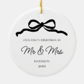 Eerste minimalistische Pas getrouwd Mr en Mrs. Keramisch Ornament (Achterkant)