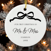 Eerste minimalistische Pas getrouwd Mr en Mrs. Keramisch Ornament