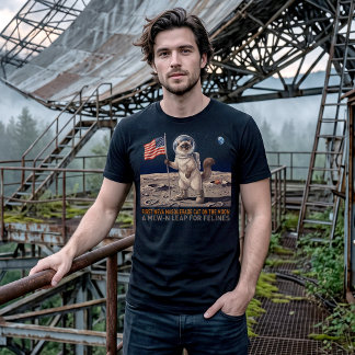 Eerste Neva Masquerade Kat op de Maan Retro Ruimte T-shirt