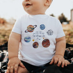 Eerste reis Buitenruimte op maat van de dag<br><div class="desc">Eerste reis rondom de zon,  waterverf koker,  aangepaste naam jongens 1st t-shirt. !</div>