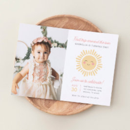 Eerste reis rond de foto van de Zon 1st Birthday P Kaart