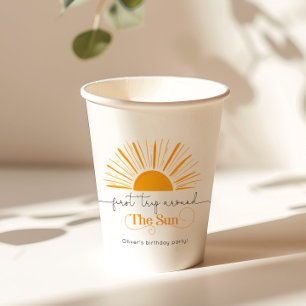 Eerste reis rond de zon minimale verjaardag papieren bekers