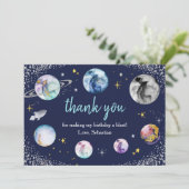 Eerste reis rond de zon tijdens de zomerdag bedankkaart (Staand voorkant)