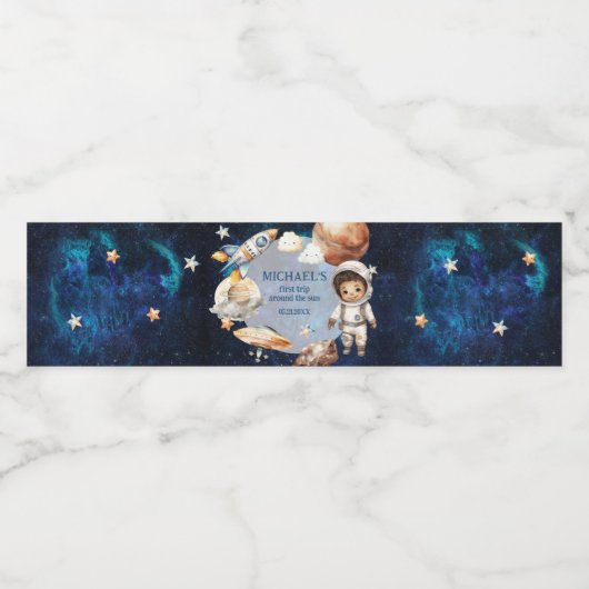 Eerste reis rond de zon tijdens de zomerdag waterfles etiket (Enkel label)