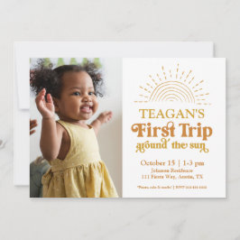 Eerste reis rond de zonfoto van de eerste verjaard kaart