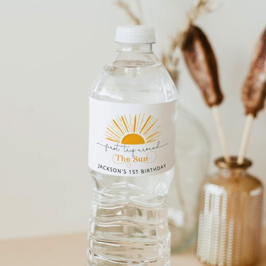 Eerste reis rond het zondag-verjaardagsfeest waterfles etiket