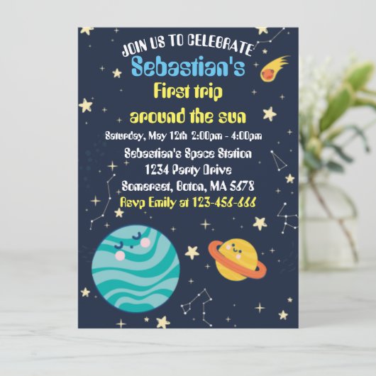 Eerste reis van de eerste verjaardag van de ruimte (Staand voorkant)