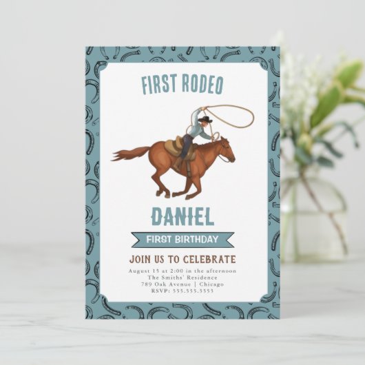 Eerste Rodeo Cowboy Verjaardag uitnodiging (Staand voorkant)