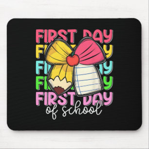 Eerste schooldag leraren potlood boog terug naar s muismat
