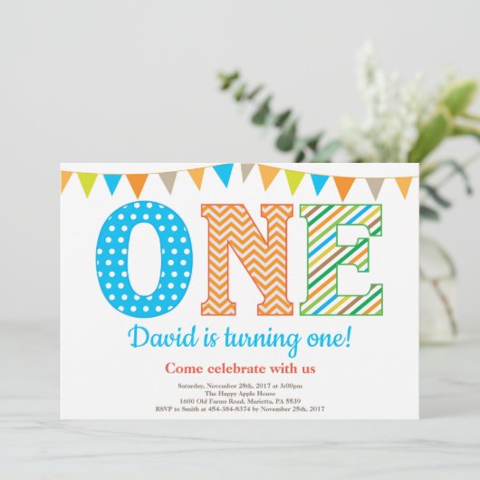 Eerste uitnodiging van de verjaardag. Boy First Bi (Staand voorkant)