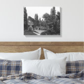 Eerste uitzicht van de grote tuin canvas afdruk (Insitu (Slaapkamer))