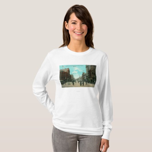 Eerste Uitzicht van Pioneer Avenue T-shirt (Voorkant volledig)