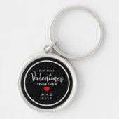 Eerste Valentijnsdag Couples Red Heart Monogram Sleutelhanger (Voorkant)