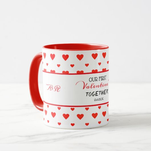 Eerste Valentijnsdag Samen Rode Harten Monogram Mok (Voorkant links)