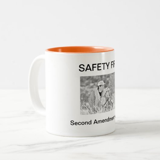 EERSTE VEILIGHEID - Tweede amendement Altijd Mok (Voorkant links)