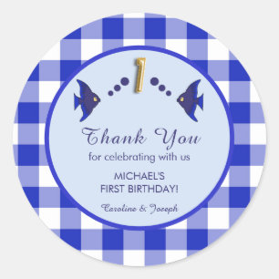 Eerste verjaardag Blauwe Gingham Vis Bedankt Ronde Sticker
