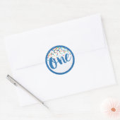 Eerste Verjaardag Blauwe Glitter Ronde Sticker (Envelop)