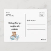 Eerste verjaardag blauwe teddybeer in vliegtuig briefkaart (Achterkant)