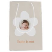 Eerste verjaardag: daisy boho retro terracotta nat medium cadeauzakje (Voorkant)