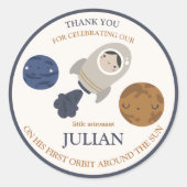 Eerste verjaardag, eerste baan rond de zon! ronde sticker (Voorkant)